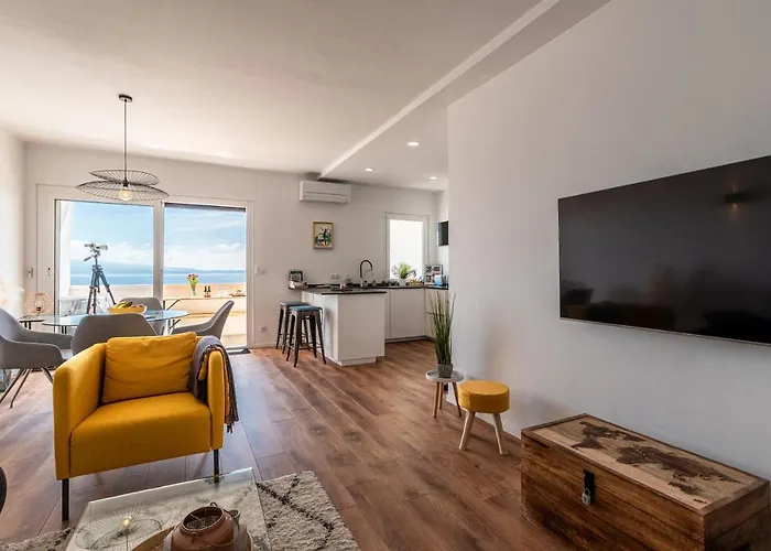 Magnifique Vue Mer, Spacieux Et Traversant Apartment *