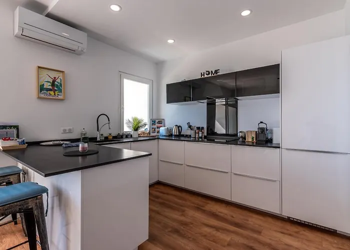 Apartment Magnifique Vue Mer, Spacieux Et Traversant *